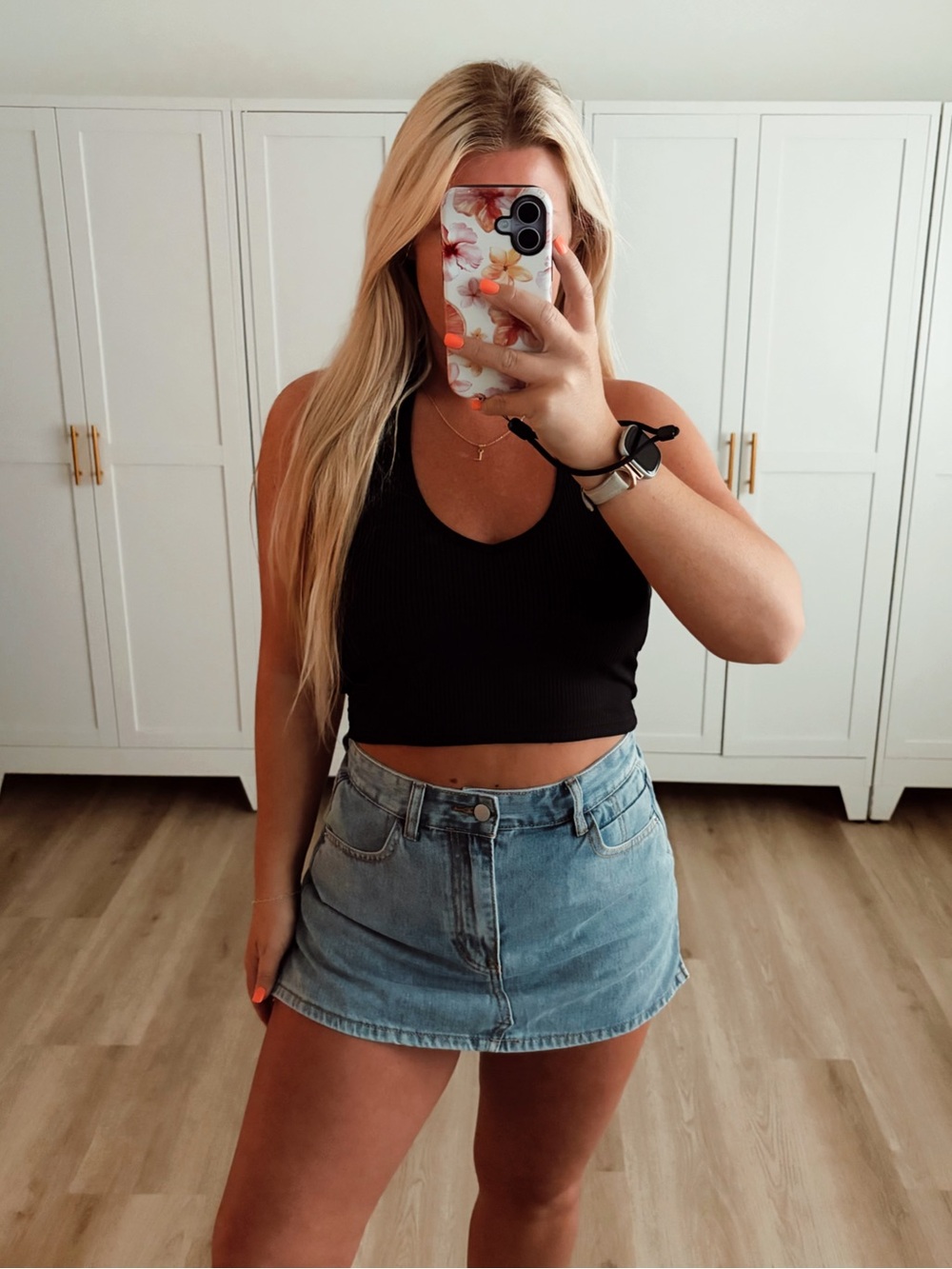 Black Ribbed Cropped Halter Tank Top